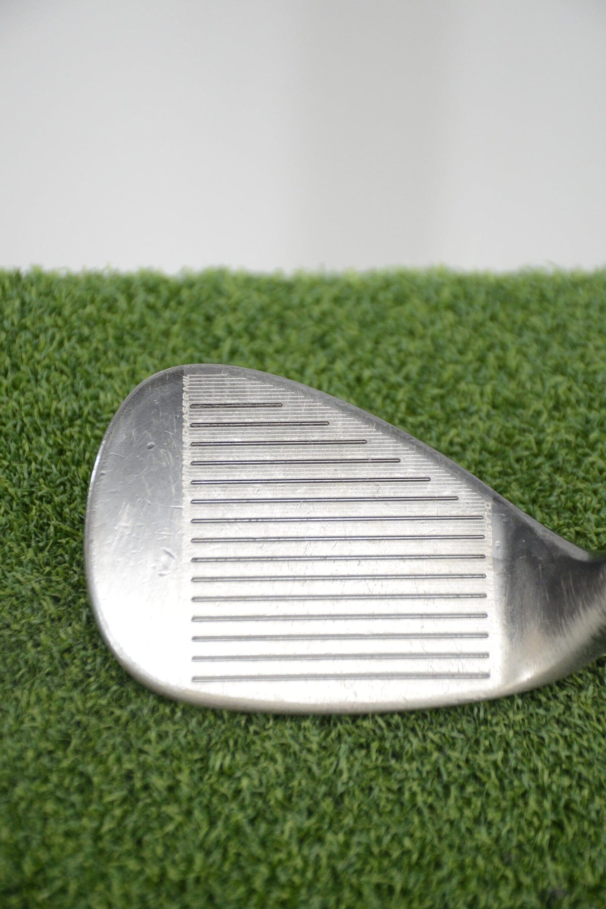 Cleveland CG16 Black Pearl 64 Degree Wedge Wedge Flex 35" Golf Wedges Cleveland 