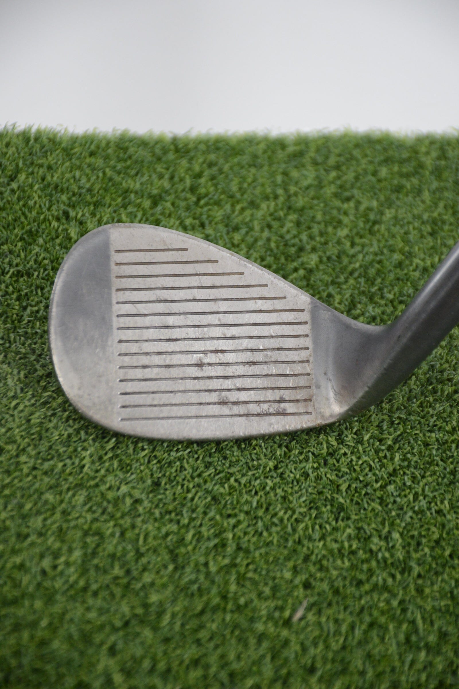 Cleveland Tour Action 900 56 Degree Wedge S Flex 35.25"