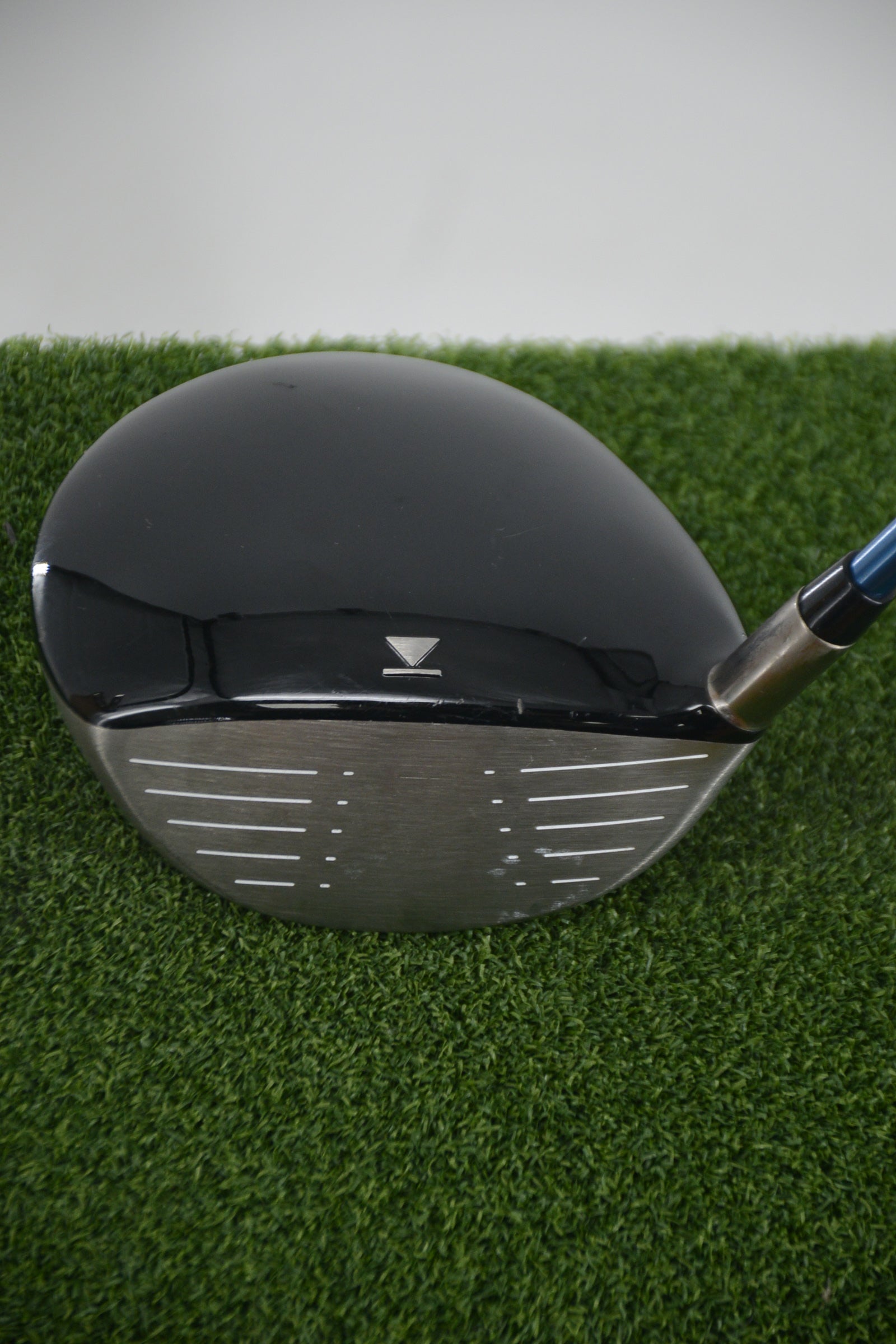 Titleist 907 D2 9.5 Degree Driver S Flex 44.75"