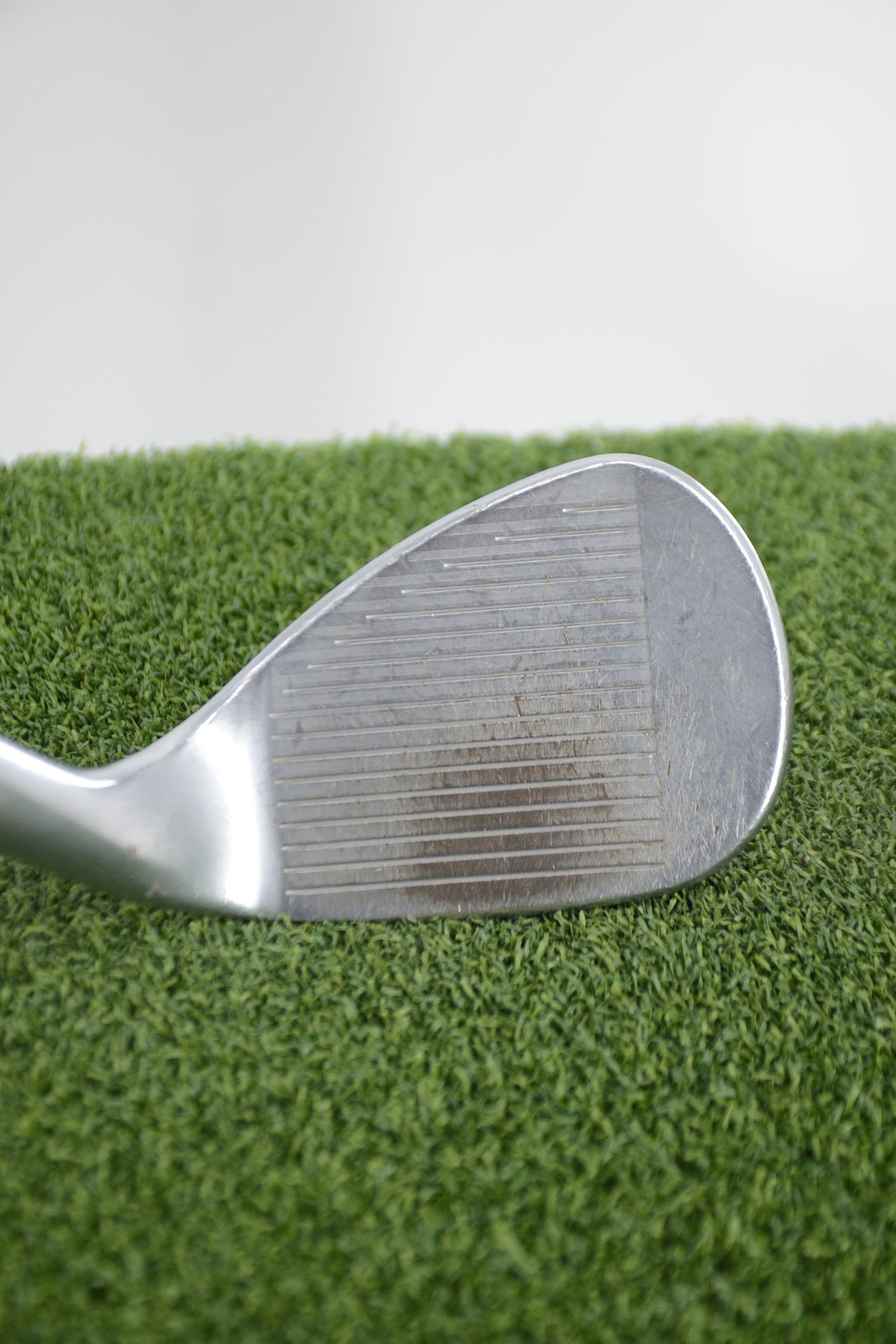Lefty Titleist Vokey SM10 Tour Chrome 58 Degree Wedge Wedge Flex 34.75"