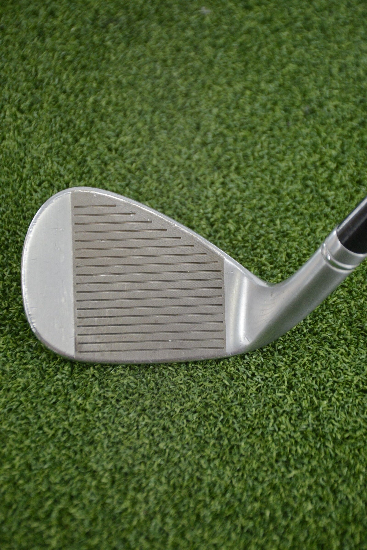 TaylorMade Milled Grind 4 Satin Chrome 56 Degree Wedge Wedge Flex 34.75"