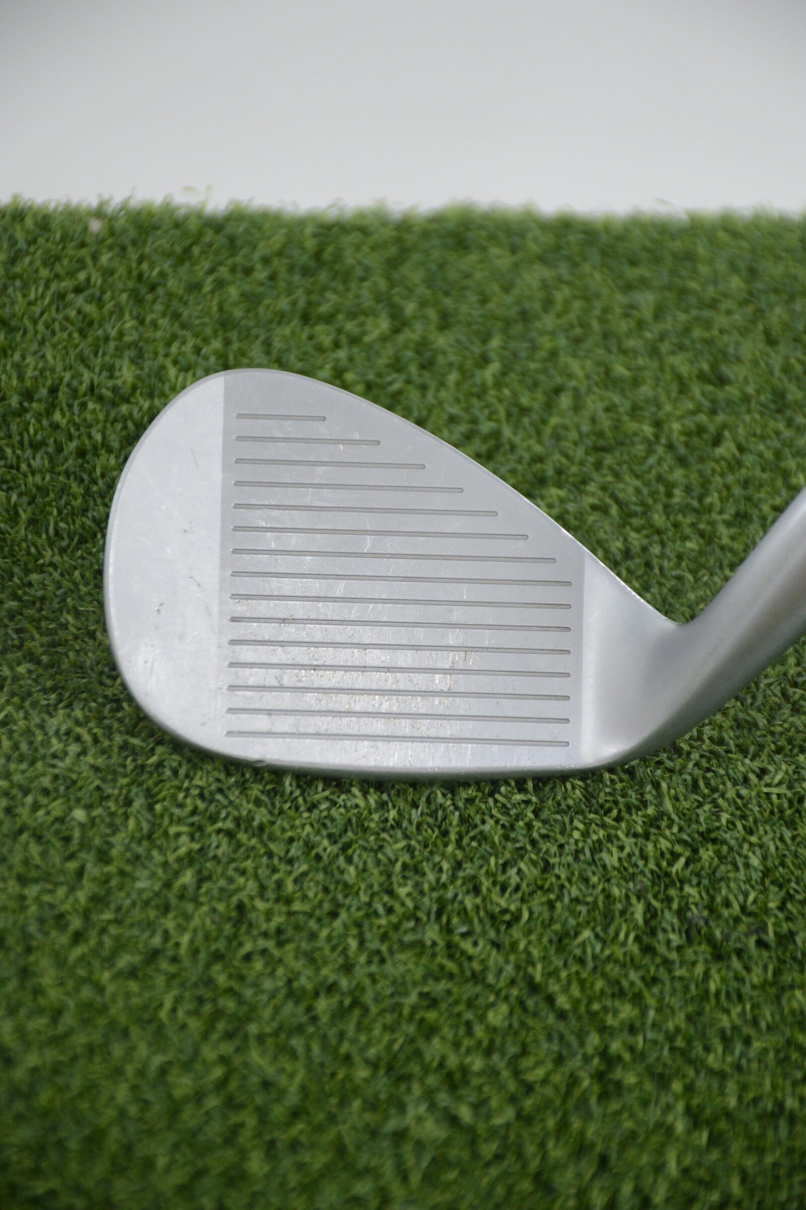 Mizuno T24 Soft White Satin 56 Degree Wedge S Flex 35.25"