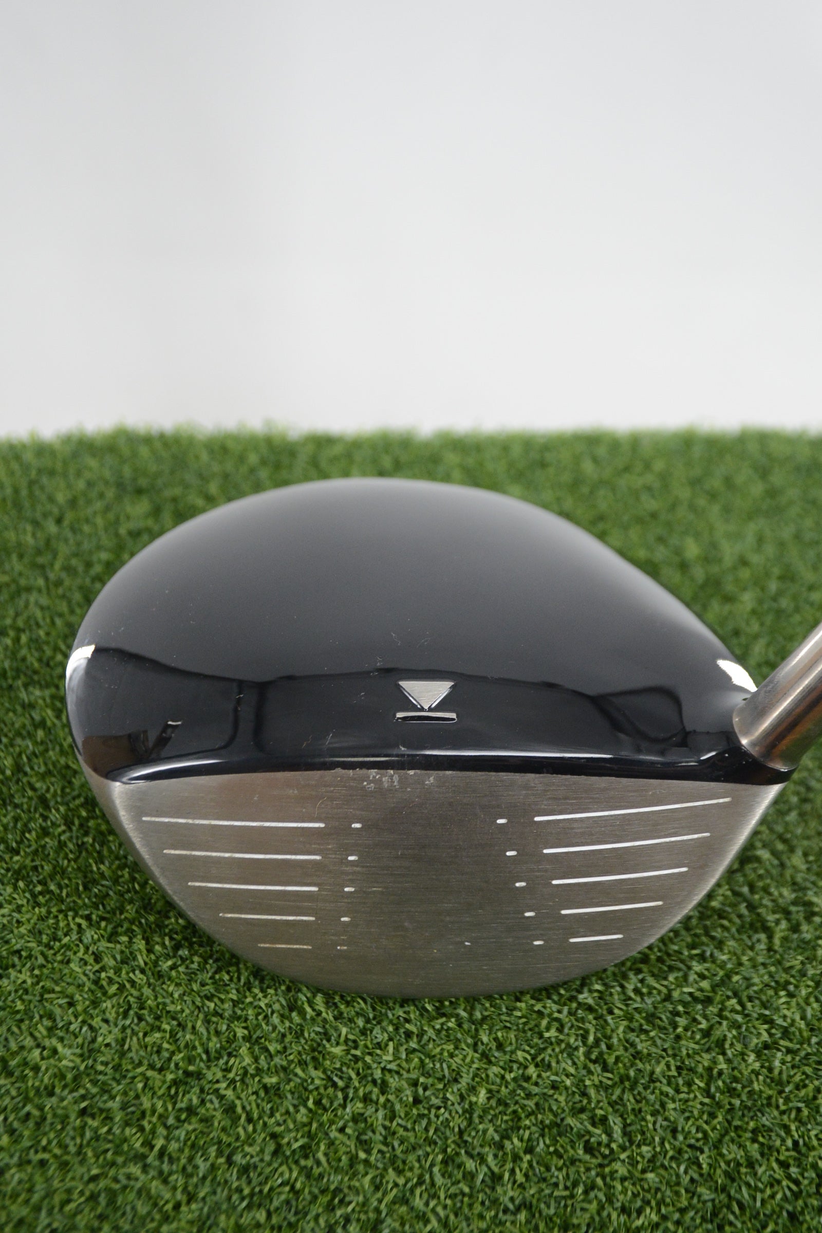 Titleist 907 D2 10.5 Degree Driver S Flex 45"