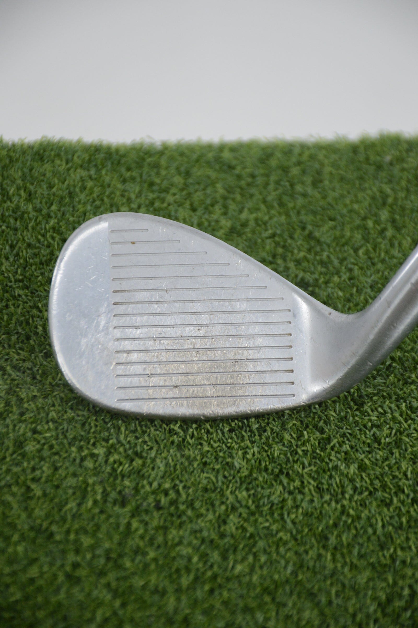 Cleveland CG10 Chrome 56 Degree Wedge Wedge Flex 35.5" Golf Clubs GolfRoots 