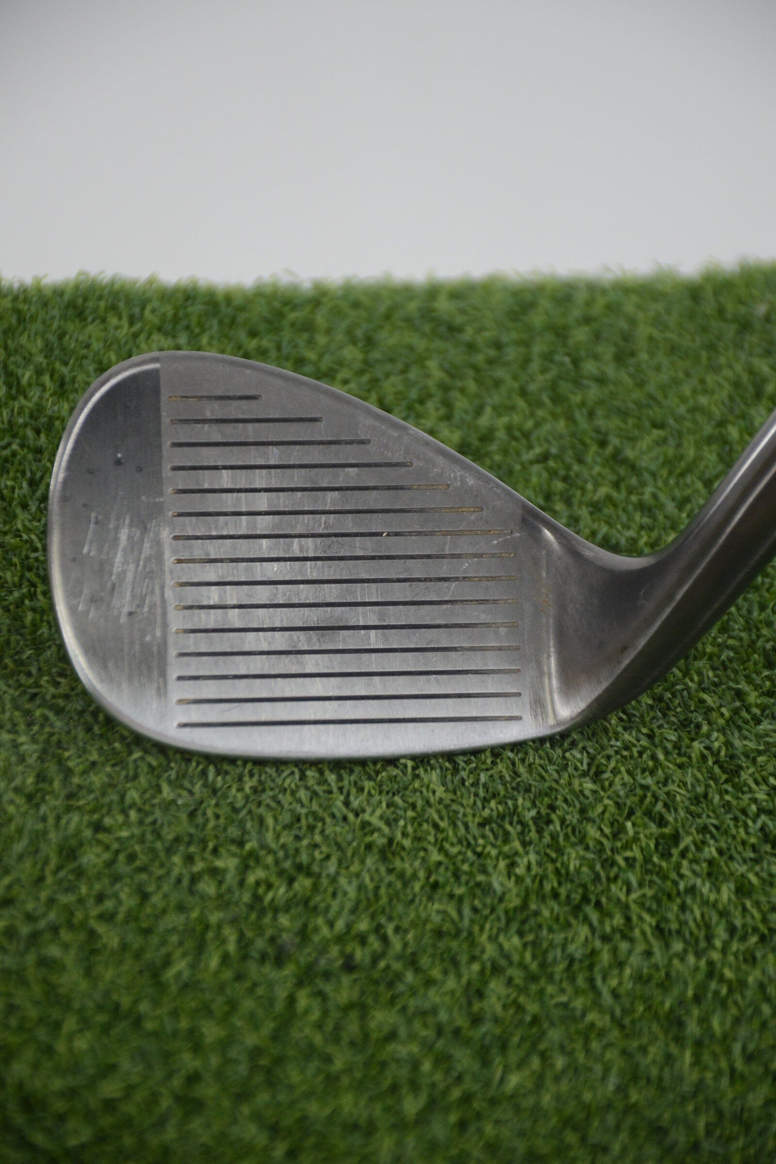 Cleveland CG14 Black Pearl 52 Degree Wedge Wedge Flex 35.5" Golf Clubs GolfRoots 