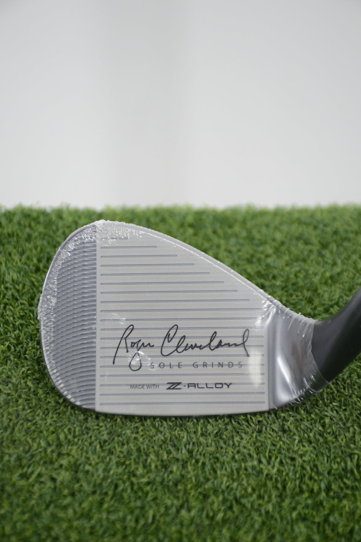 NEW Cleveland RTZ 2 Black Satin 56 Degree Wedge Wedge Flex 35.25"