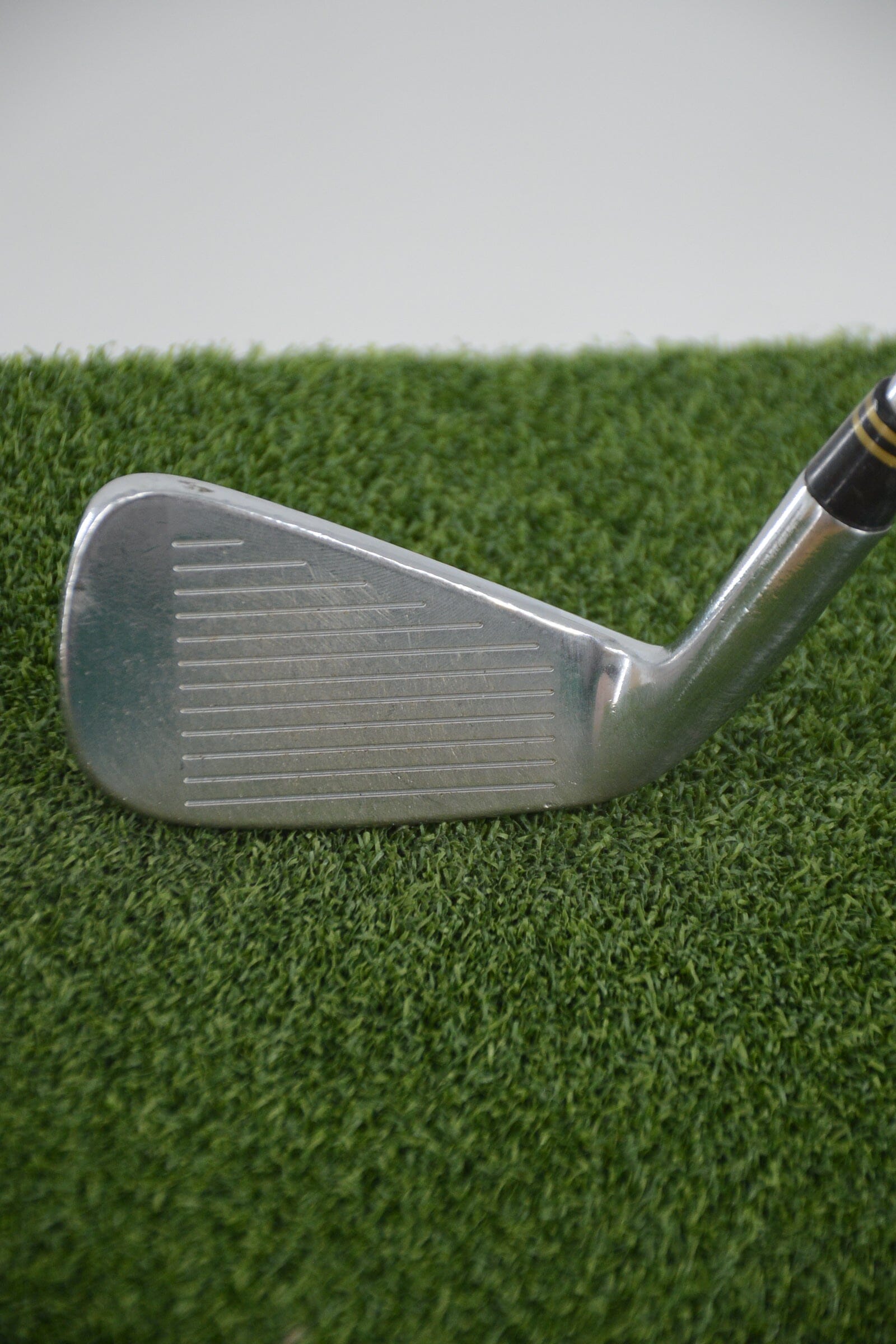Cleveland CG Red 4 Iron S Flex 39.75" Golf Clubs GolfRoots 