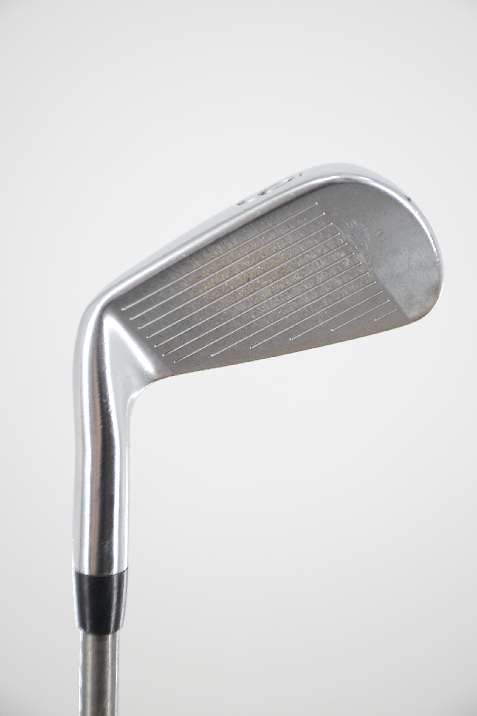 Titleist 714 MB Forged 6 Iron R Flex 37