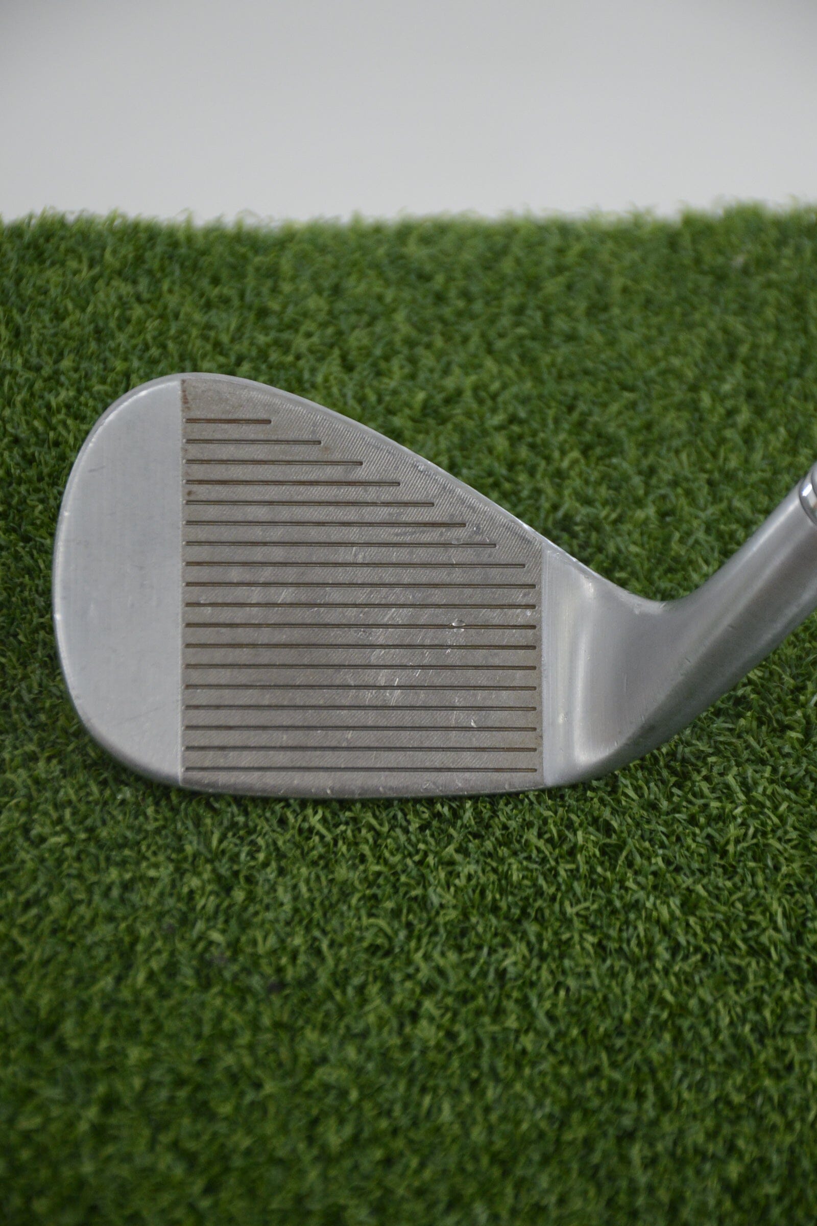 TaylorMade Milled Grind 4 52 Degree Wedge Wedge Flex 35.25" Golf Clubs GolfRoots 