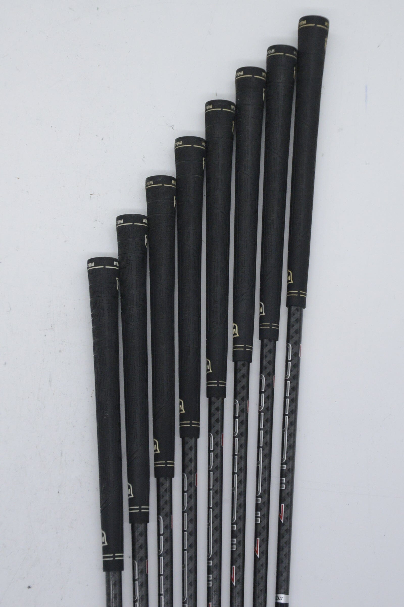 Wilson Staff D300 4-GW Iron Set R Flex -0.25"