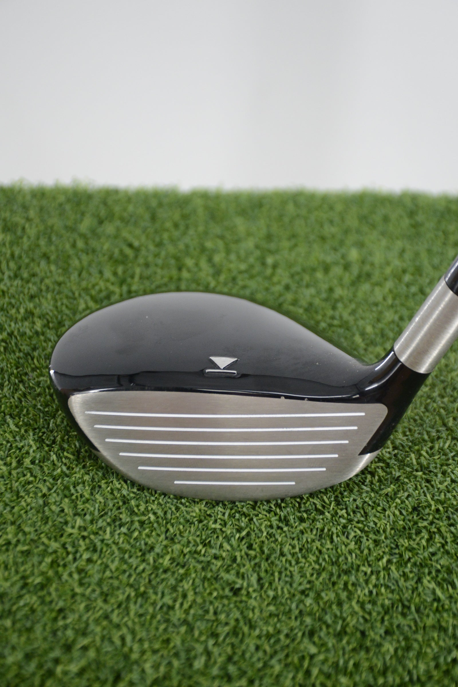 Titleist 906F4 18.5 Degree Wood S Flex 42.25"