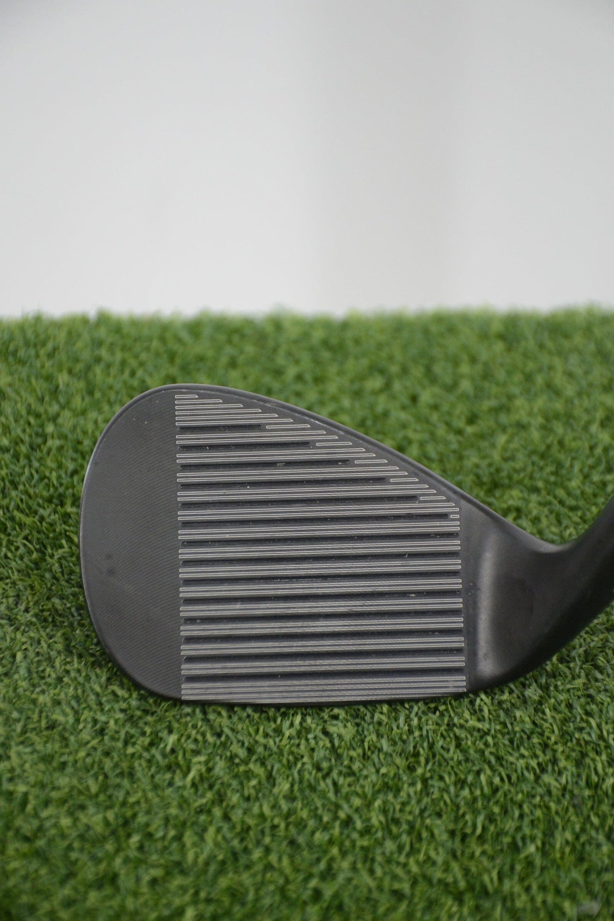 Cleveland 588 RTX Black Pearl 48 Degree Wedge Wedge Flex 35.5" Golf Clubs GolfRoots 