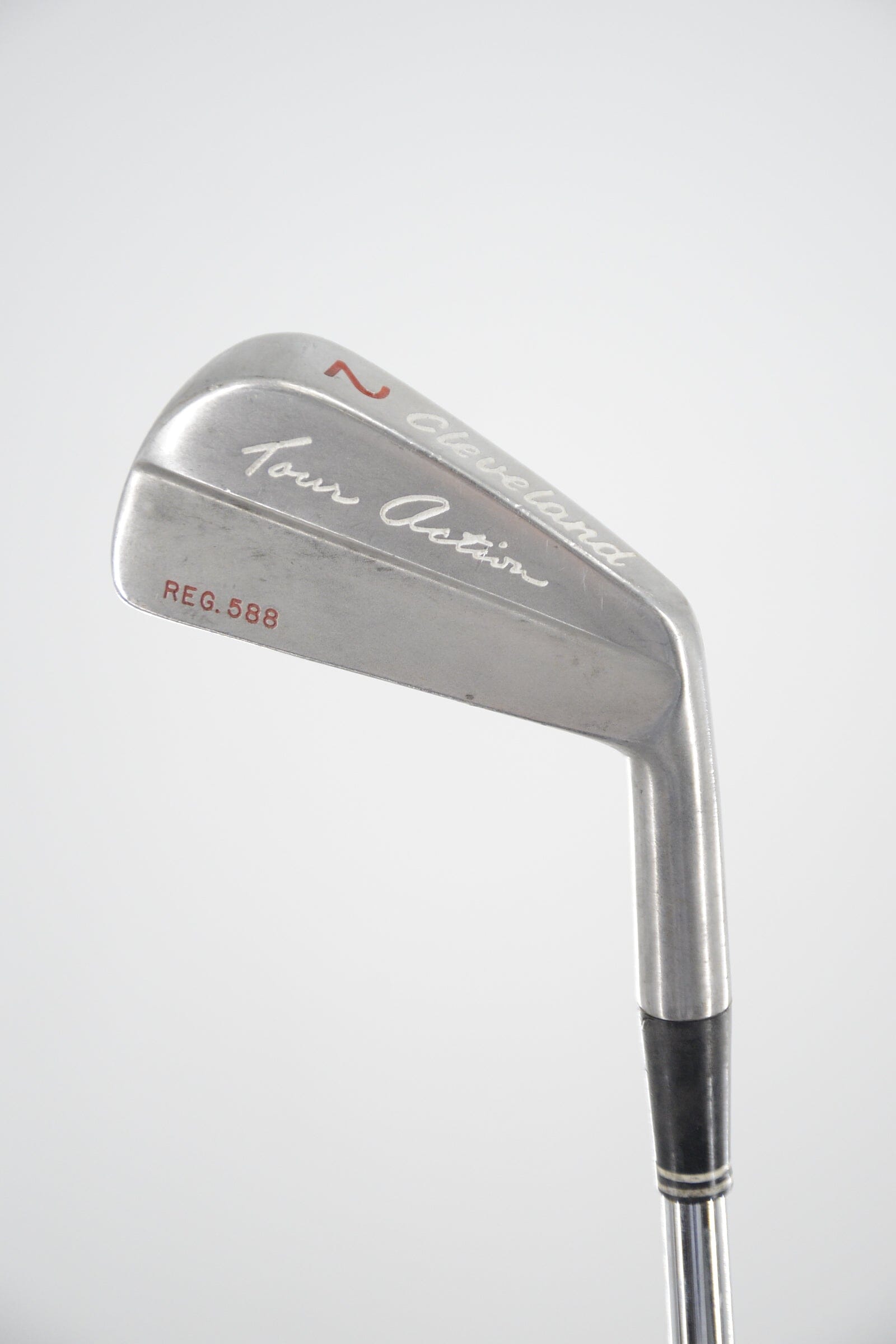 Cleveland Tour Action Reg 588 2 Iron S Flex 39"