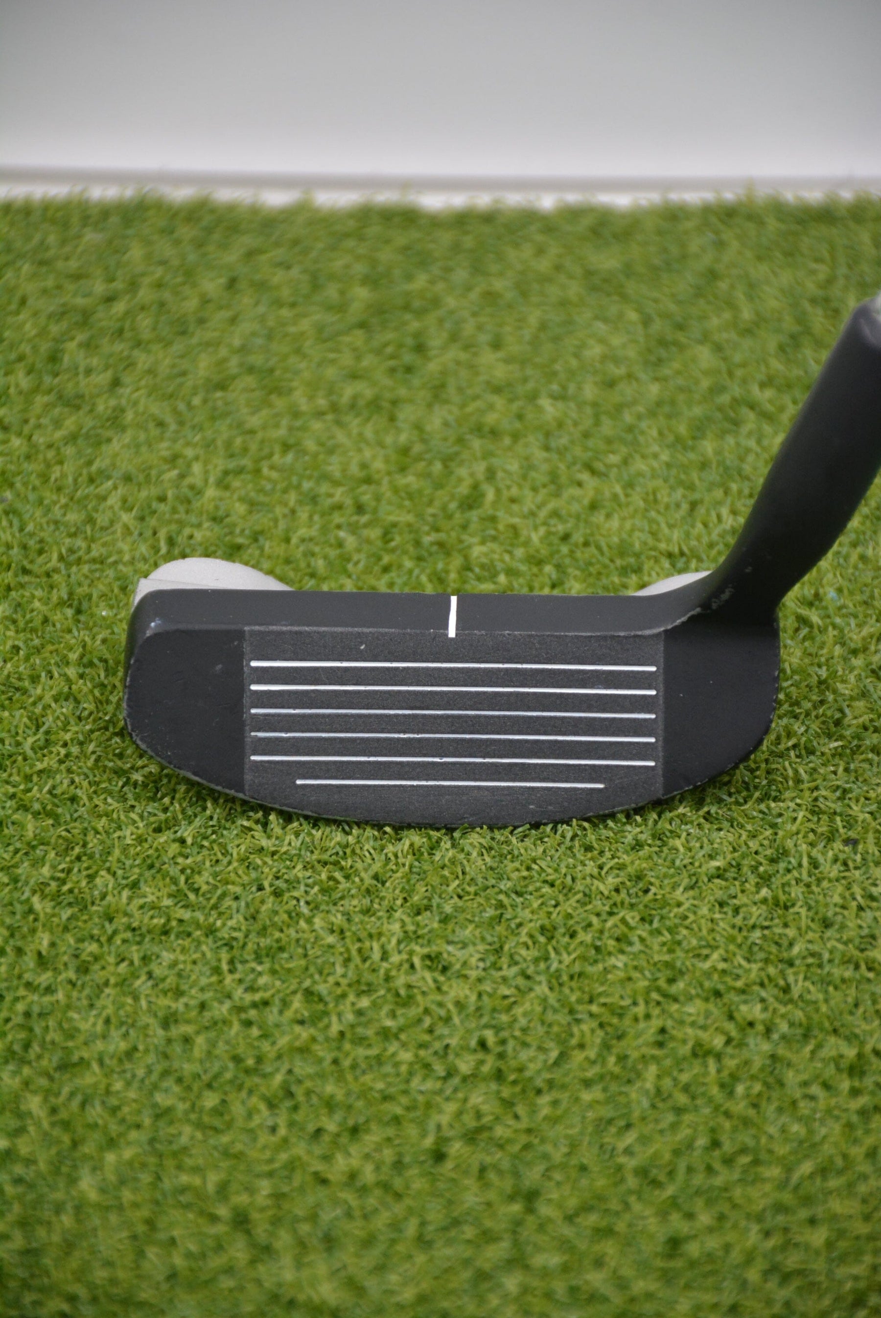 Wilson Harmonized Chipper 32 Degree Wedge R Flex Golf Clubs GolfRoots 